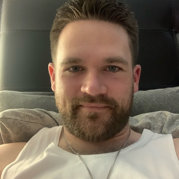 Meet your Posher, Brandon - Picture 2 of 2